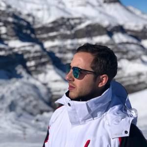 Meet your Posher, Hugo